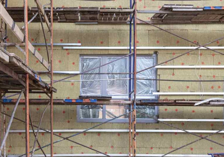 Zastosowanie szalunku traconego w konstrukcjach budowlanych: Stropy, nadproża, słupy fundamentów